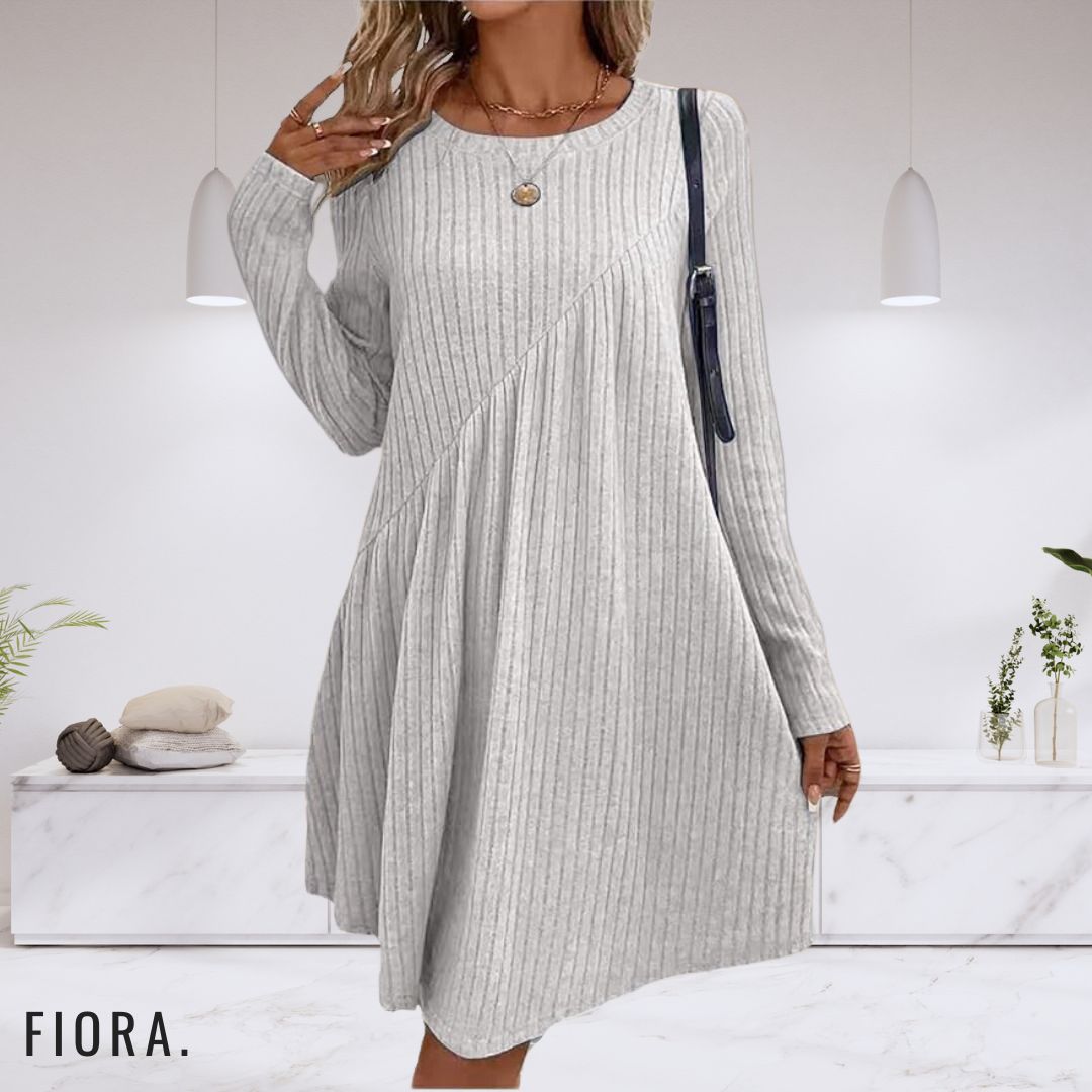 FIORA | Šikk pikkade varrukatega kleit