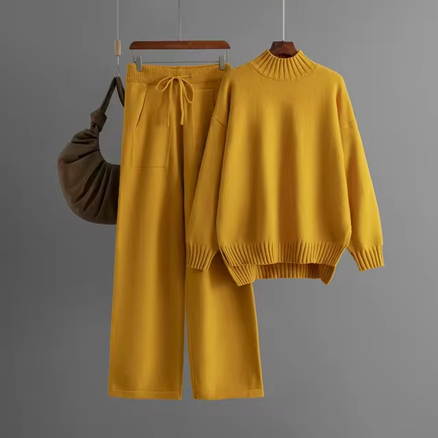 FIORA | Elegantne pikkade varrukatega pluusi ja laiade pükste komplekt